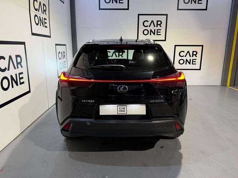 Usado Lexus UX 300e Business Edition 150 kW (204 CV) 2021 Negro SUV