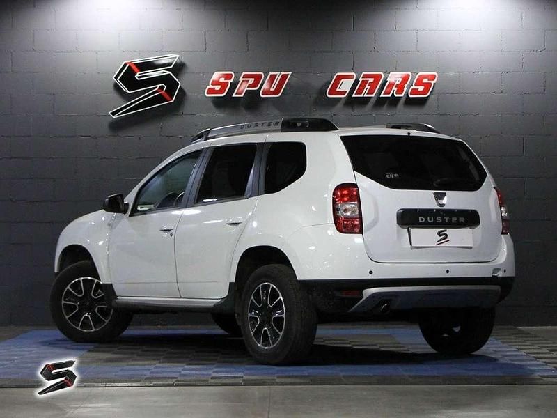 Begagnad Dacia Duster Lauréate 124 HK (91 kW) 2017 Vit SUV