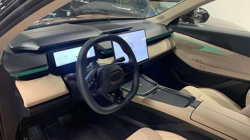 Usado Lynk & Co 08 351 CV (258 kW) 2025 SUV