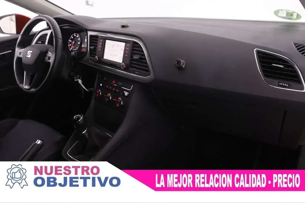Usado Seat Leon I-Tech 122 CV (89 kW) 2014 Rojo Berlina