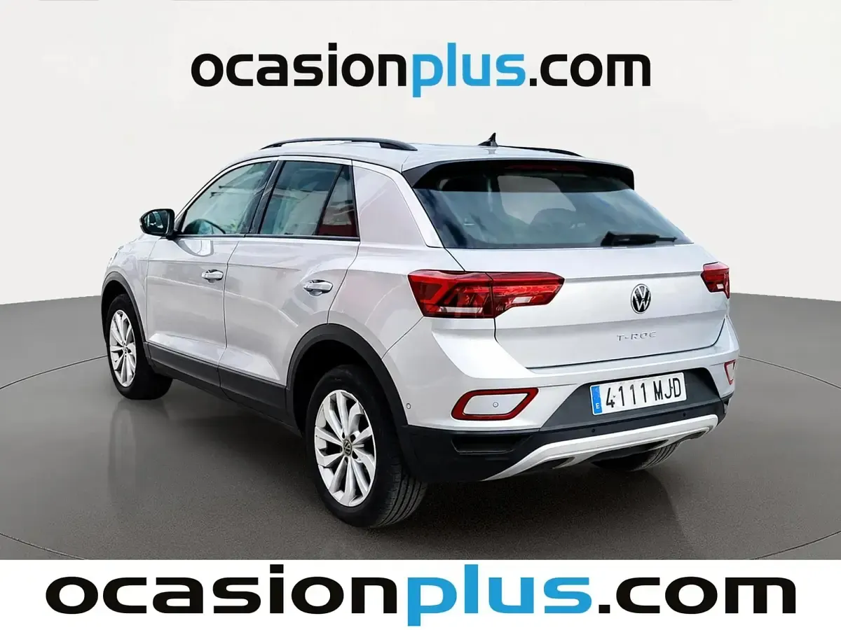 Usado VW T-Roc Life 150 CV (110 kW) 2023 Gris plata SUV
