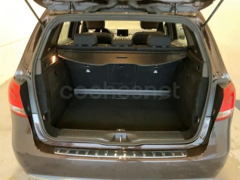 Usado Mercedes B200 136 CV (100 kW) 2016 Marrón Monovolumen