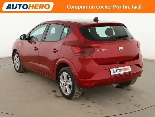 Usado Dacia Sandero Comfort 91 CV (66 kW) 2021 Rojo Berlina