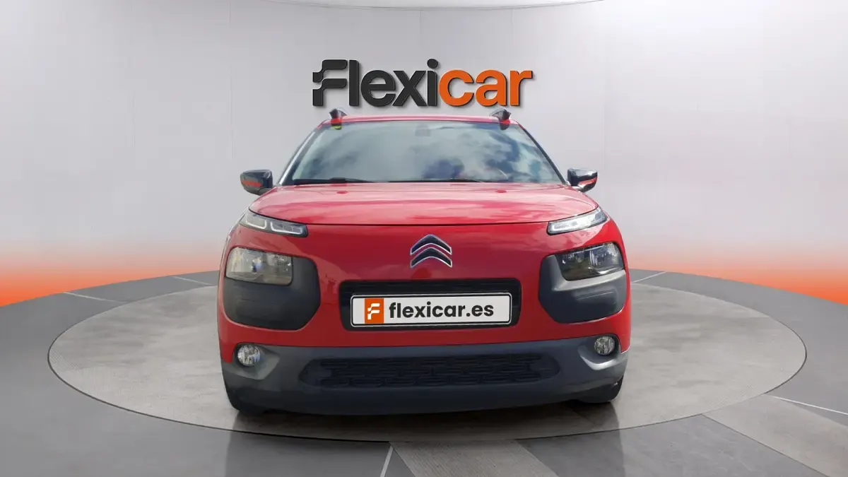 Usado Citroën C4 Feel 110 CV (80 kW) 2015 Rojo Berlina