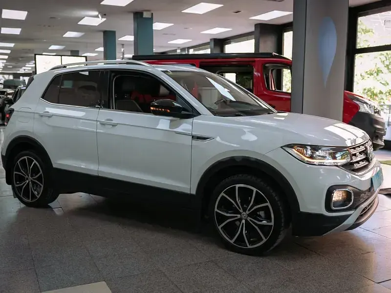 Usado VW T-Roc Sportline 150 CV (110 kW) 2020 Blanco SUV
