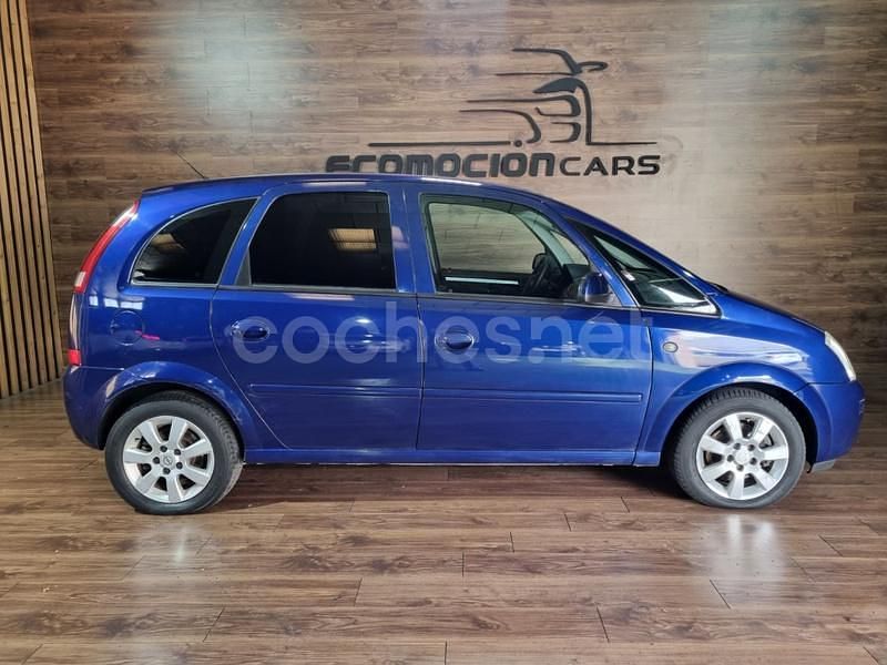 Usado Opel Meriva Cosmo 100 CV (73 kW) 2005 Azul Monovolumen