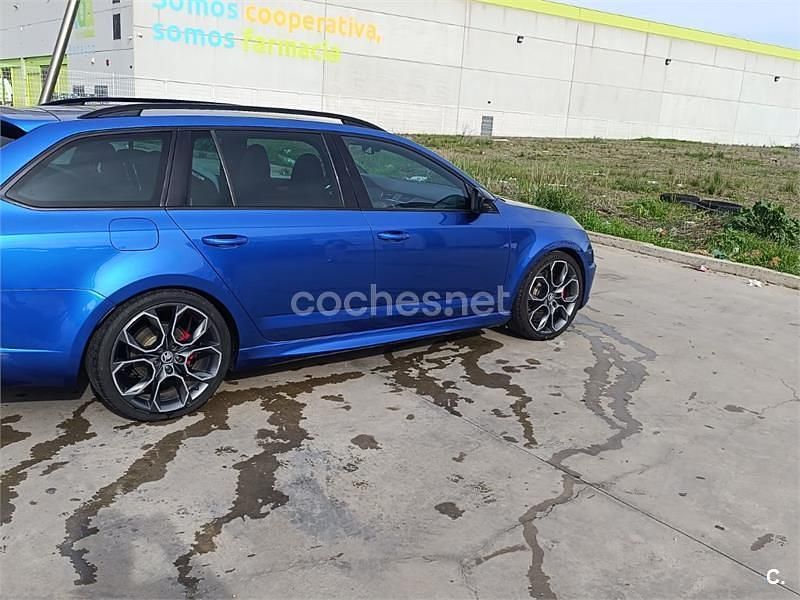 Usado Skoda Octavia RS 230 CV (169 kW) 2017 Azul Familiar