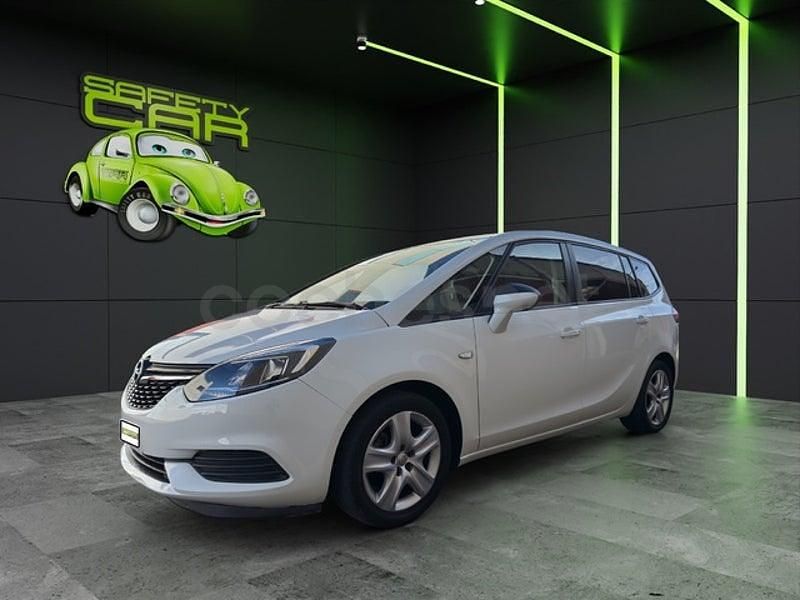 Usado Opel Zafira Expression 120 CV (88 kW) 2017 Blanco Monovolumen