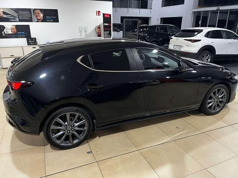 Usado Mazda 3 122 CV (89 kW) 2021 Negro Utilitario