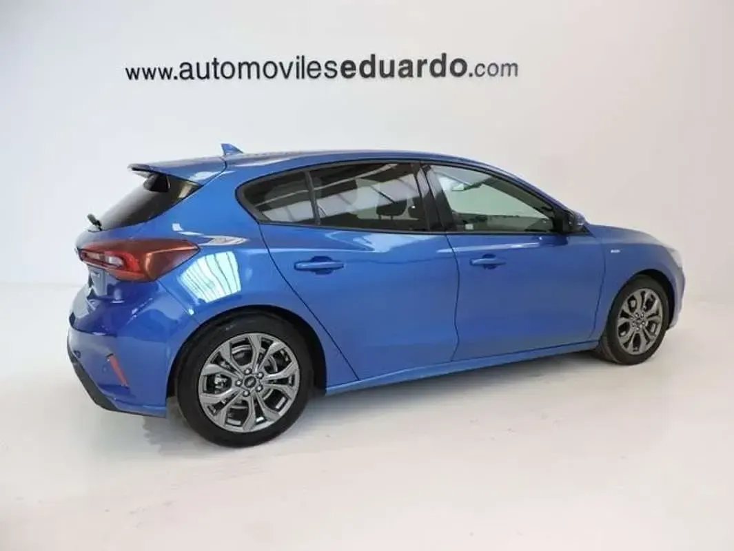 Usado Ford Focus ST-Line 155 CV (114 kW) 2023 Azul Berlina