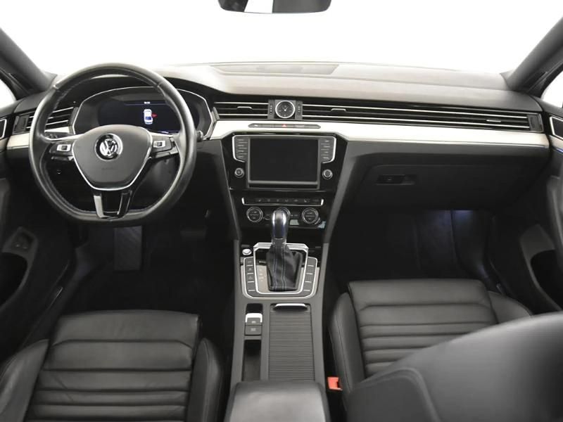 Usado VW Passat GTE 218 CV (160 kW) 2016 Gris/plata Berlina