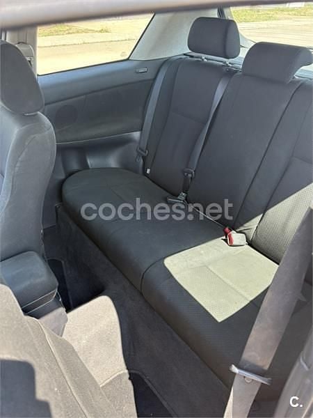 Usado Toyota Corolla Terra 116 CV (85 kW) 2005 Negro Berlina