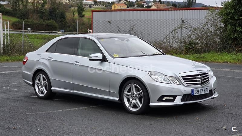 Usado Mercedes E350 Avantgarde 252 CV (185 kW) 2012 Gris / plata Berlina