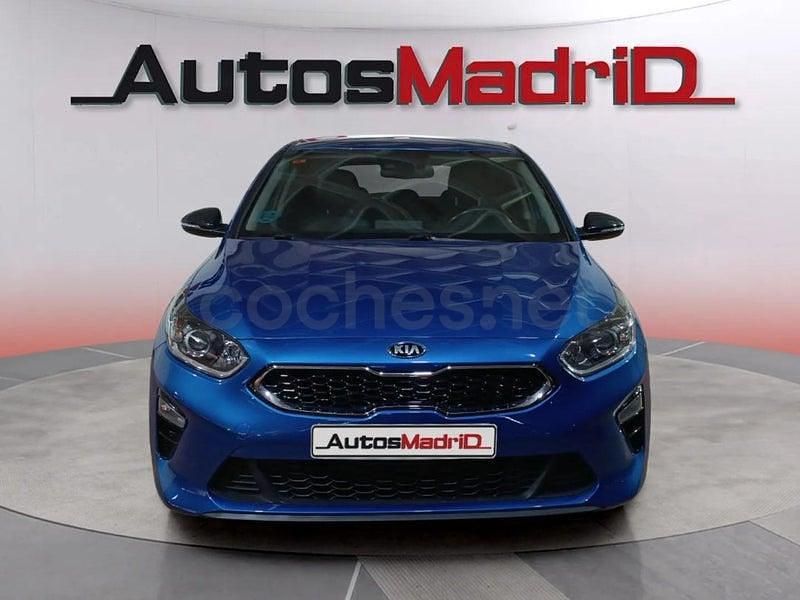Usado Kia Ceed 120 CV (88 kW) 2019 Azul Utilitario