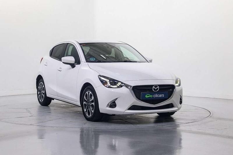 Usado Mazda 2 90 CV (66 kW) 2019 Blanco Utilitario