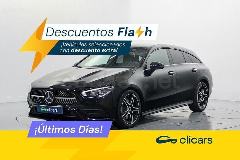 Usado Mercedes CLA200 Shooting Brake 150 CV (110 kW) 2023 Gris / plata Familiar