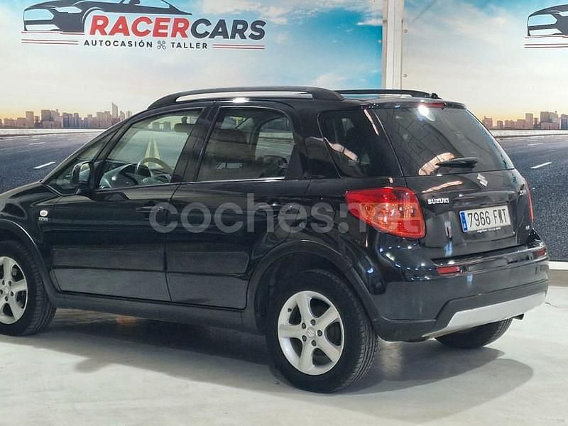 Usado Suzuki SX4 GLX 120 CV (88 kW) 2007 Negro SUV