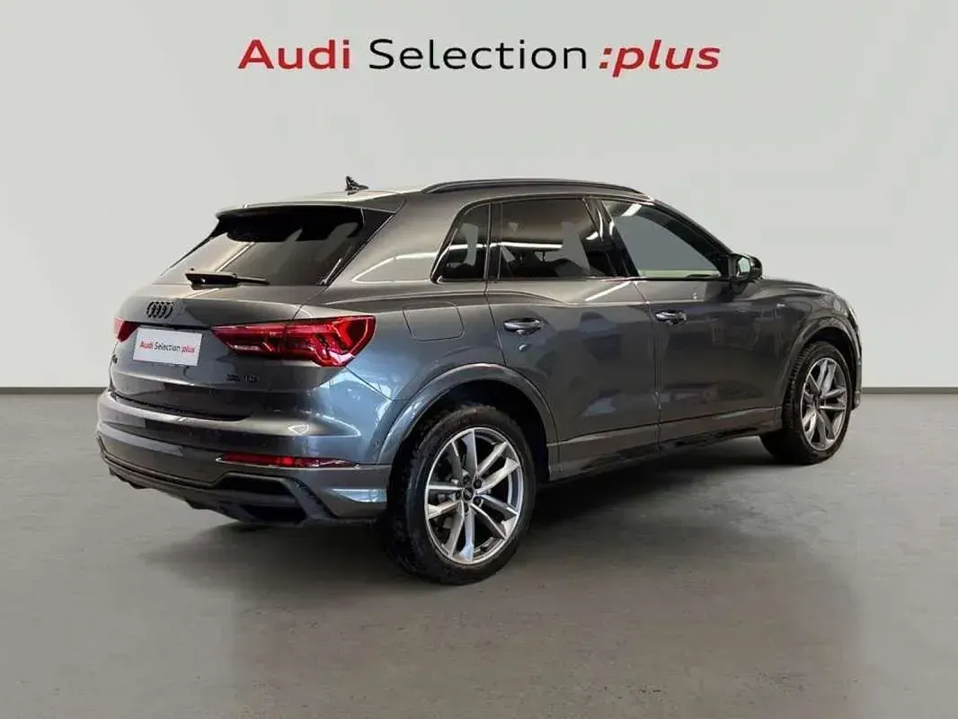 Usado Audi Q3 150 CV (110 kW) 2023 Gris SUV