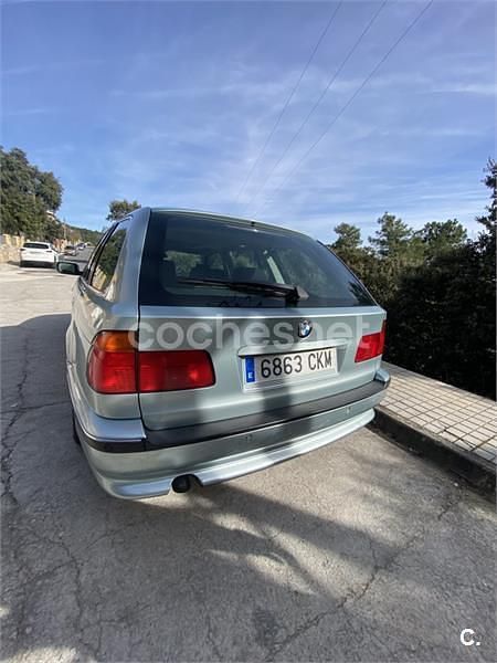 Usado BMW 530 193 CV (141 kW) 2002 Gris / plata Familiar