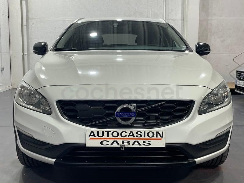 Usado Volvo V60 CC Kinetic 150 CV (110 kW) 2017 Blanco Familiar