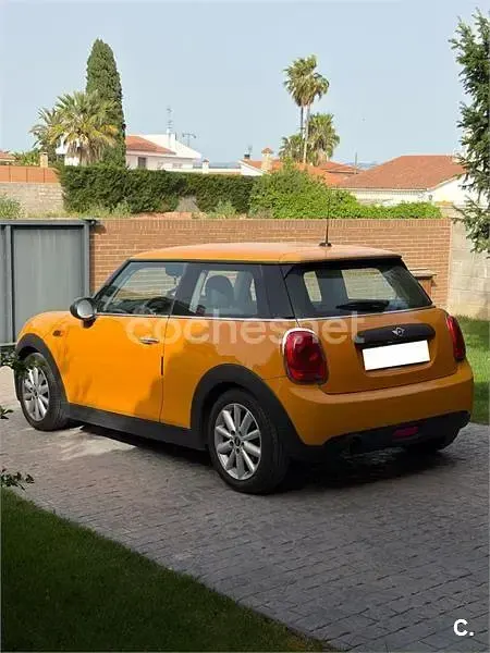 Usado Mini ONE 98 CV (72 kW) 2015 Naranja Utilitario