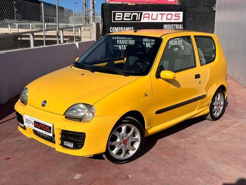 Amarillo Usado 2004 Fiat Seicento Utilitario | 4990 € - Imagen 1/4