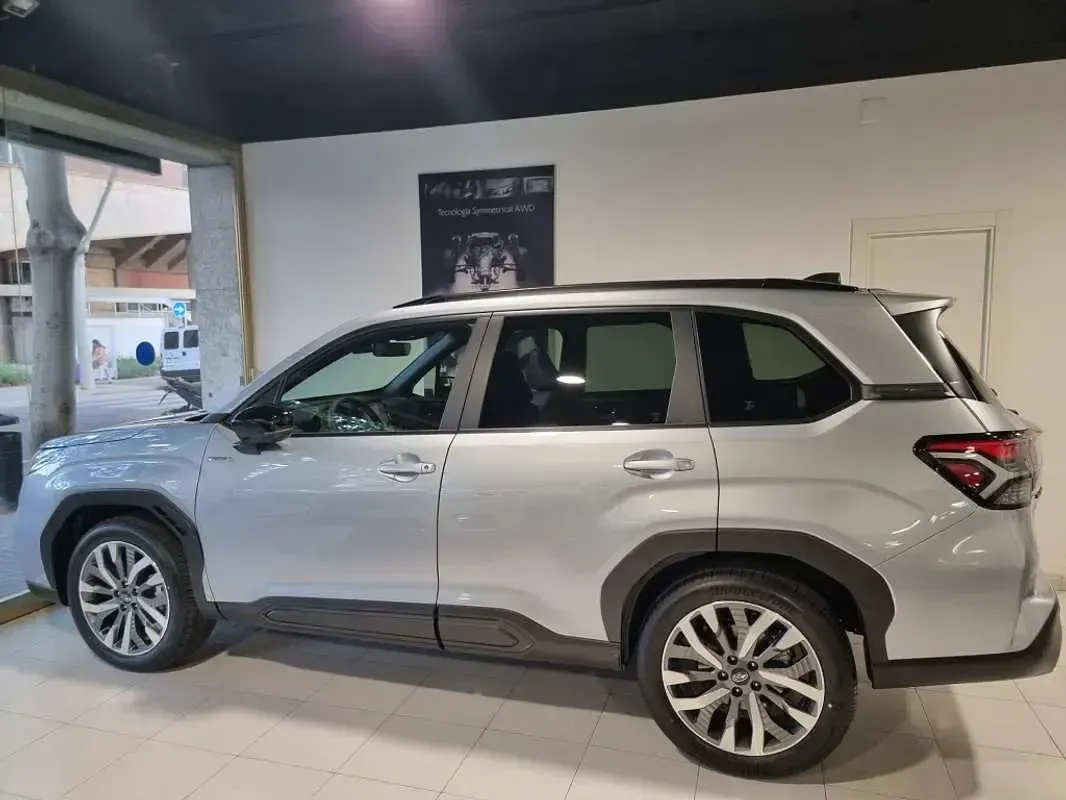 Usado Subaru Forester 136 CV (100 kW) 2025 Blanco SUV