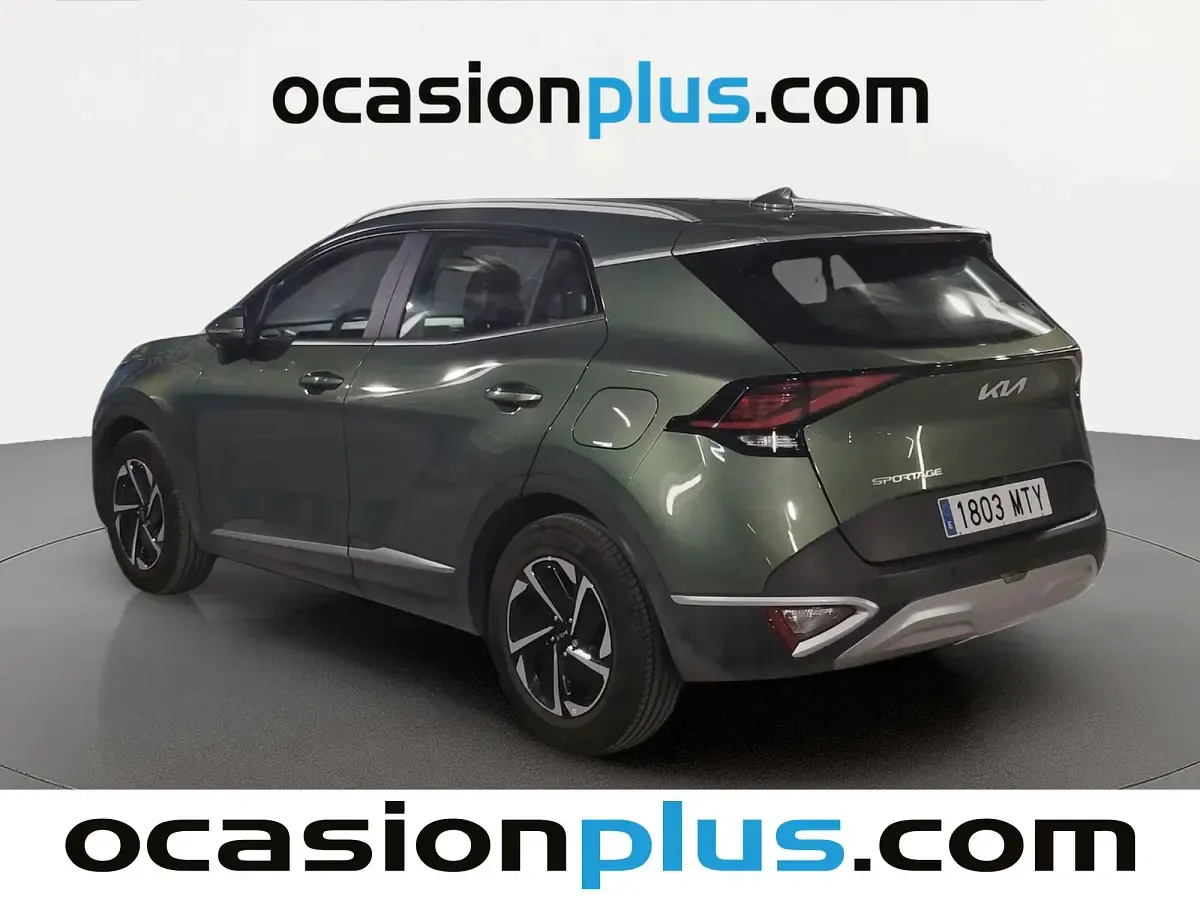 Usado Kia Sportage 136 CV (100 kW) 2024 Verde SUV