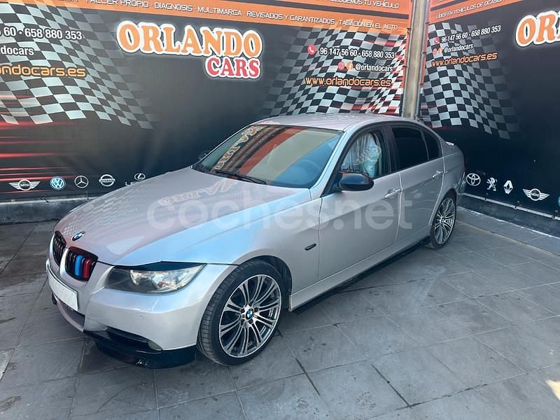 Usado BMW 318 Sport Line 129 CV (94 kW) 2006 Gris / plata Berlina