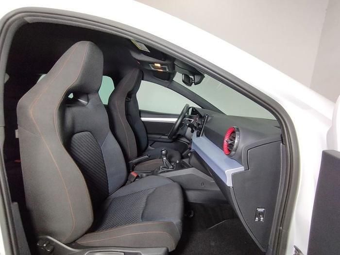 Usado Seat Ibiza FR 115 CV (84 kW) 2025 Blanco Berlina