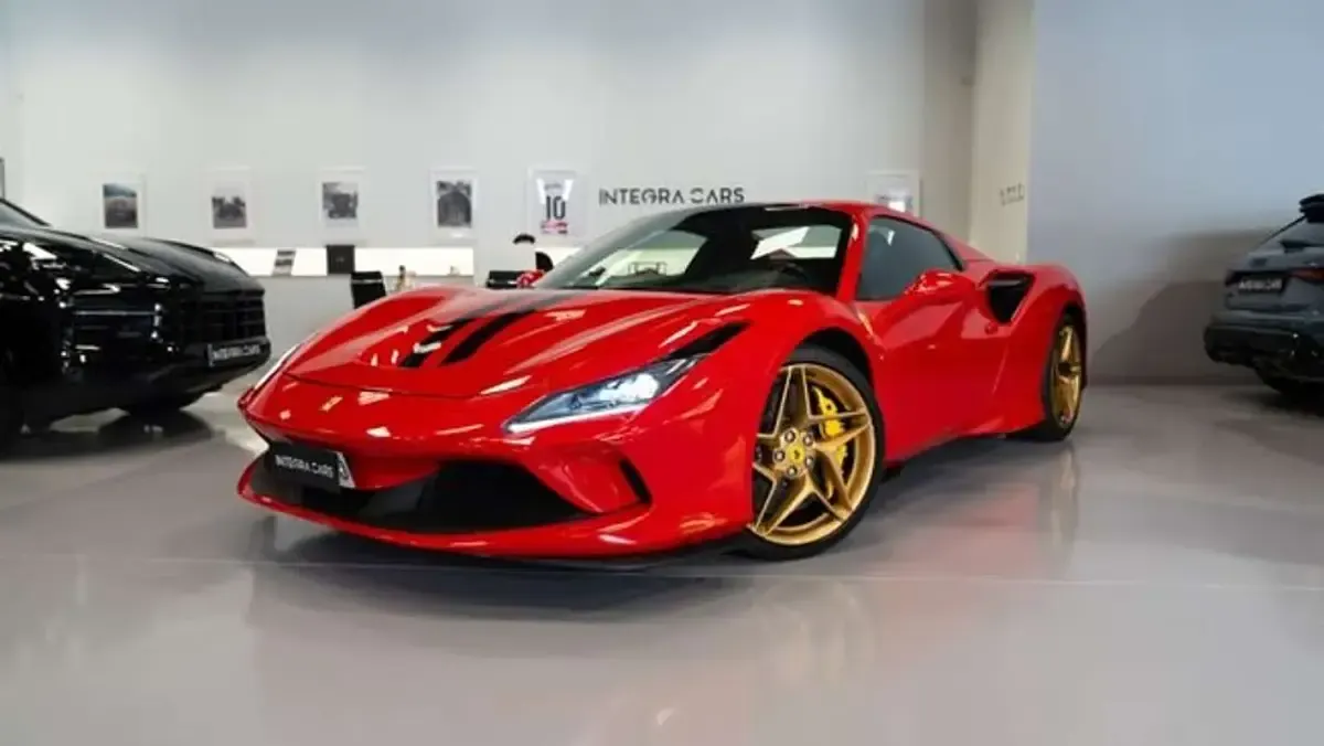 Usado Ferrari F8 721 CV (530 kW) 2022 Rojo Descapotable