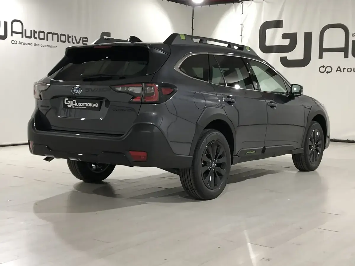 Usado Subaru Outback 169 CV (124 kW) 2023 Gris SUV