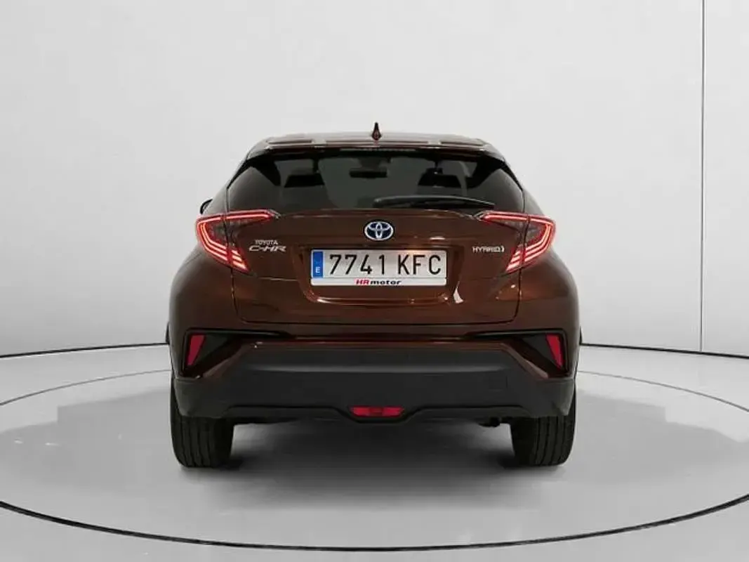 Usado Toyota C-HR Advance 122 CV (89 kW) 2017 Marrón SUV