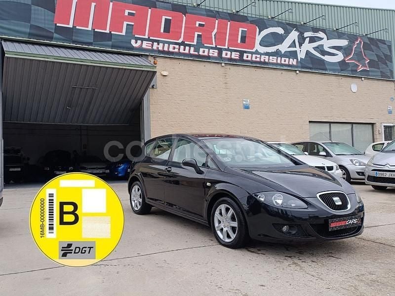 Usado Seat Leon Sport 105 CV (77 kW) 2006 Negro Berlina