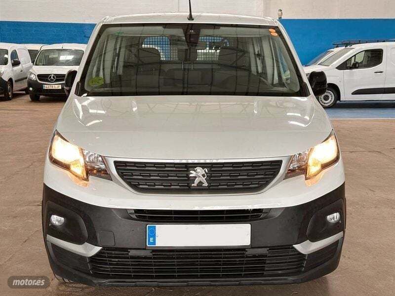 Usado Peugeot Rifter Active 100 CV (73 kW) 2021 Blanco Monovolumen