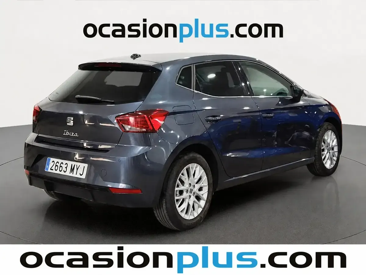 Usado Seat Ibiza XCELLENCE 115 CV (84 kW) 2025 Gris Utilitario