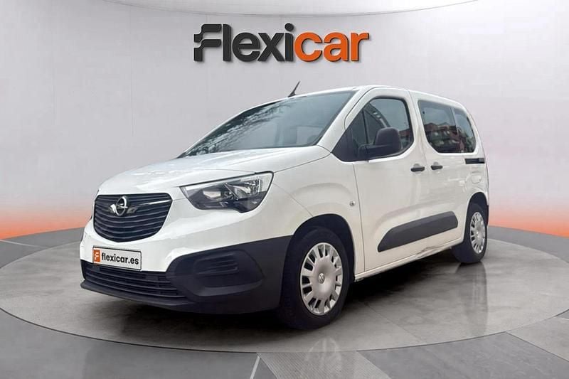 Usado Opel Combo Selective 102 CV (75 kW) 2020 Blanco Monovolumen