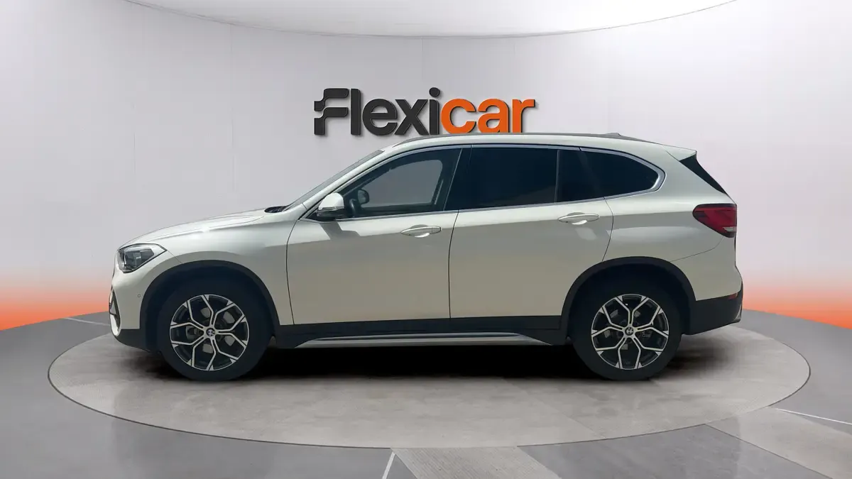 Usado BMW X1 150 CV (110 kW) 2021 Blanco SUV