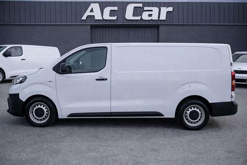 Usado Toyota Proace 100 kW (136 CV) 2021 Blanco Monovolumen