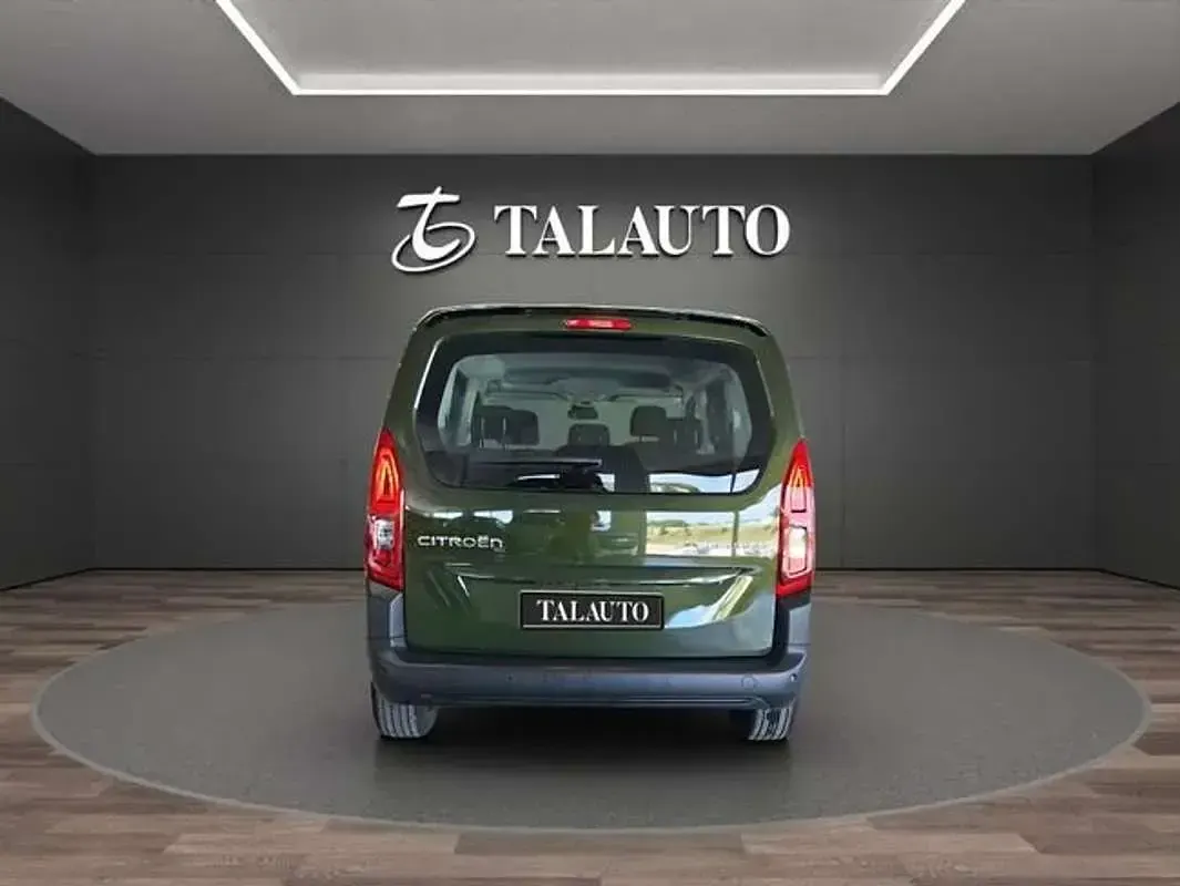 Usado Citroën Berlingo 102 CV (75 kW) 2025 Verde Monovolumen