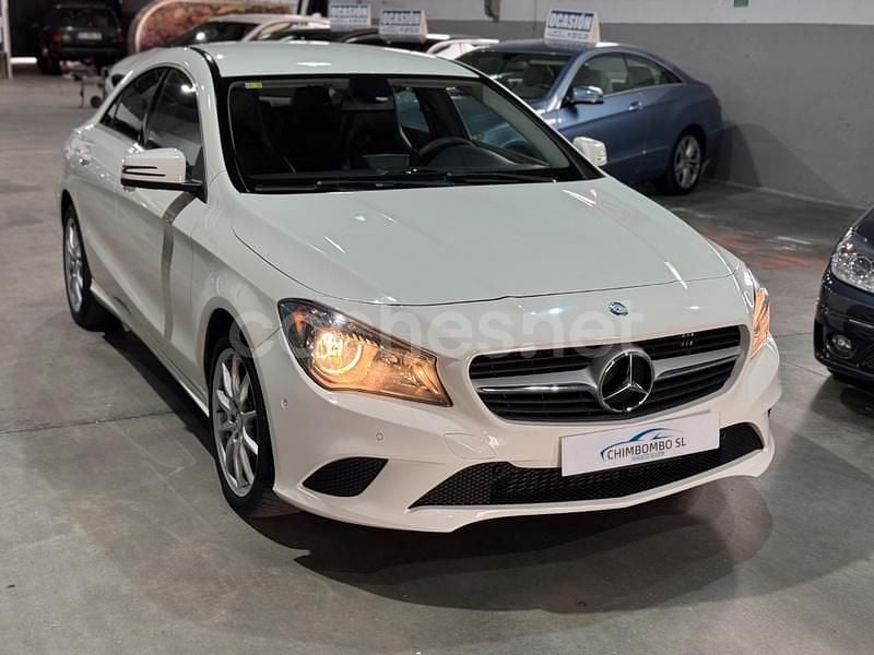 Blanco Usado 2013 Mercedes CLA220 Berlina | 15.900 € (Buen precio) - Imagen 1/4