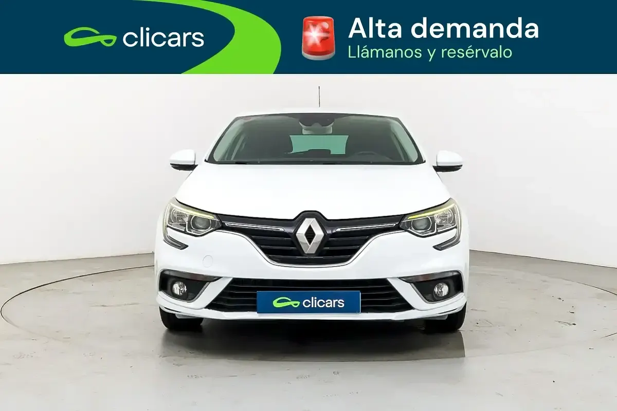 Usado Renault Mégane III Intens 90 CV (66 kW) 2016 Blanco Berlina