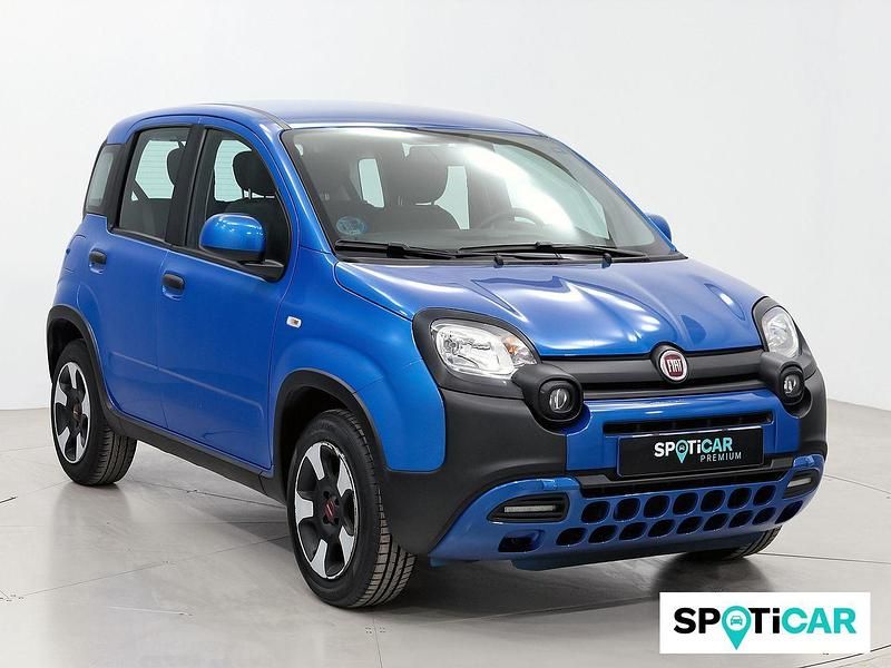 Usado Fiat Panda Cross Cross 70 CV (51 kW) 2023 Azul Utilitario