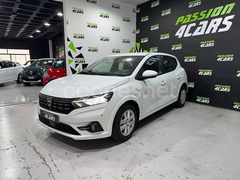 Usado Dacia Sandero Comfort 91 CV (66 kW) 2022 Blanco Berlina