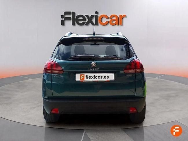 Usado Peugeot 2008 Style 82 CV (60 kW) 2017 Verde SUV