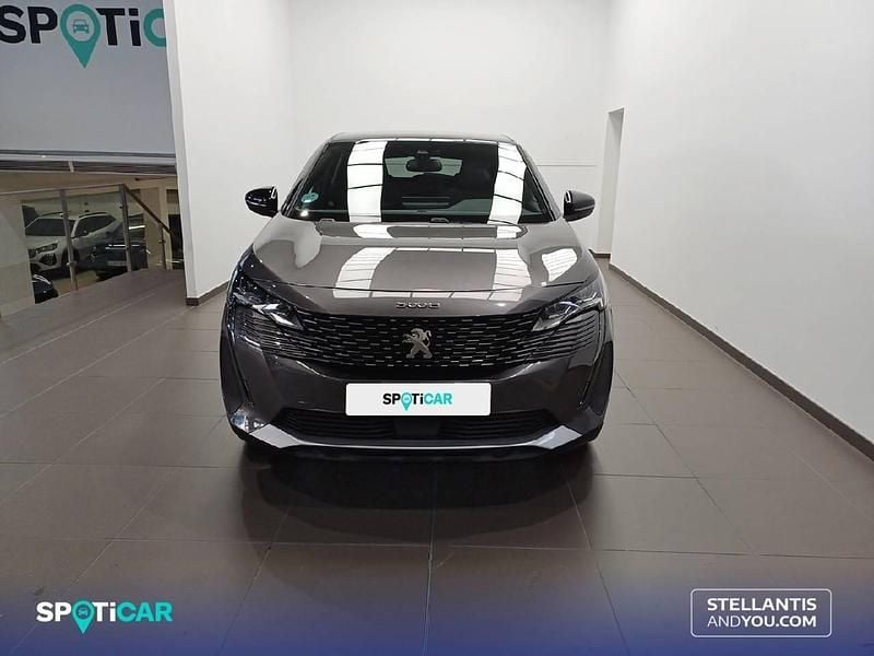 Usado Peugeot 3008 Allure 131 CV (96 kW) 2024 Gris SUV