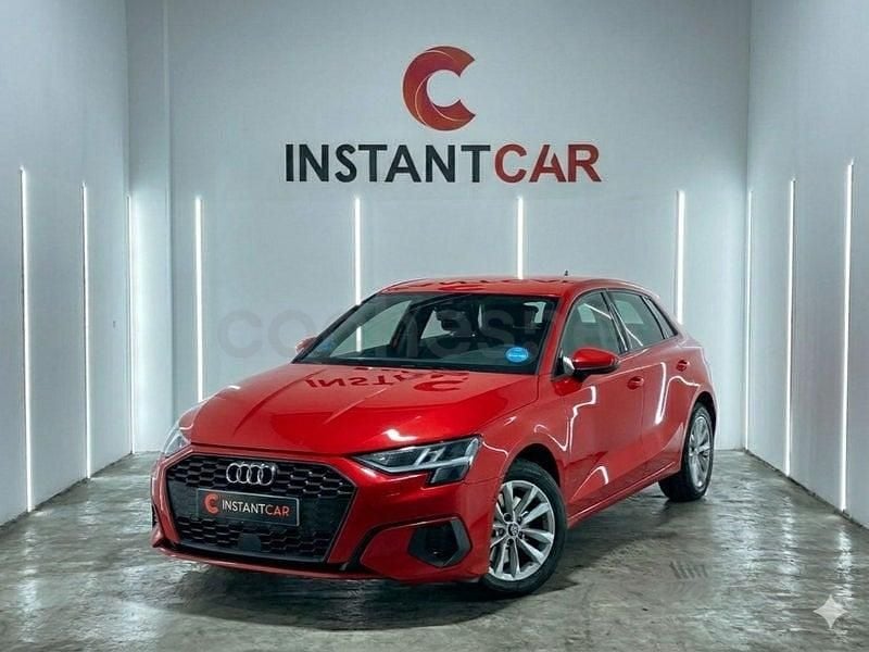 Usado Audi A3 110 CV (80 kW) 2021 Rojo Berlina