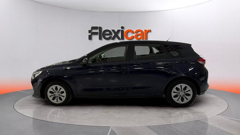 Usado Hyundai i30 120 CV (88 kW) 2019 Azul Berlina