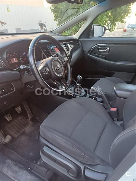 Blanco Usado 2013 Kia Carens Monovolumen | 5200 € (Un poco caro) - Imagen 1/4
