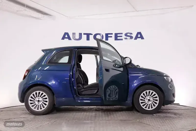 Usado Fiat 500e Action 69 kW (95 CV) 2023 Azul Utilitario